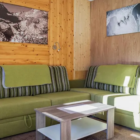 Apartment 4 *
