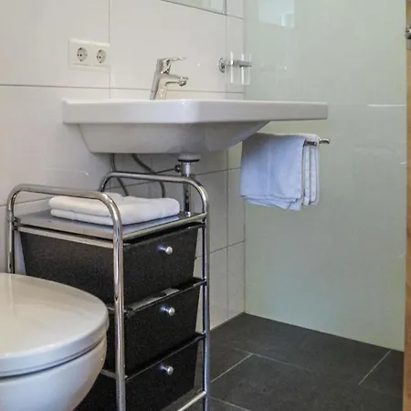 4 Apartment